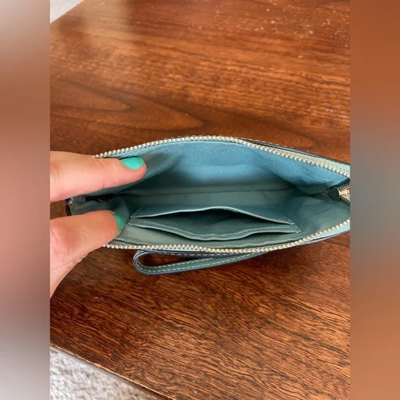 COACH Wristlet Light Blue - Picture 7 of 7